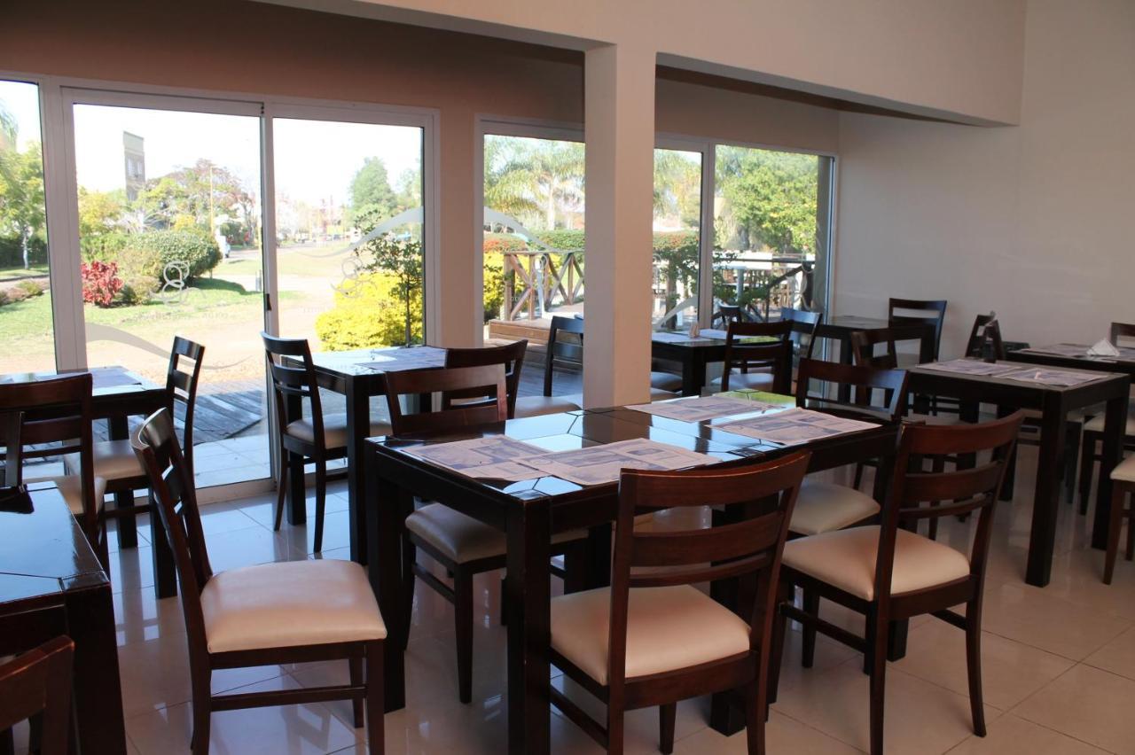 Brisas Del Lago Apart Y Hotel เฟเดราซิออน ภายนอก รูปภาพ